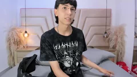 Snapshot of milanhair chatting on 05.18.26 Milan online show from 05.18.26