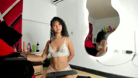 milanx2 online show from 02.01.25