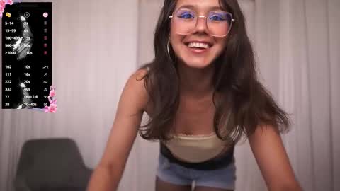 Snapshot of milanianew chatting on 10.14.25 milanianew online show from 10.14.25