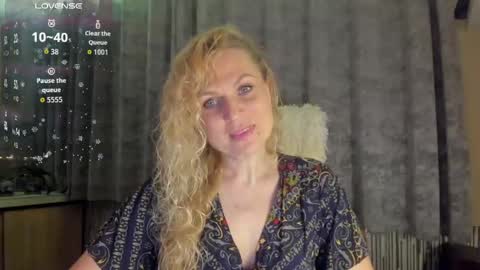 Snapshot of milanna_x chatting on 05.14.26 milanna_x online show from 05.14.26