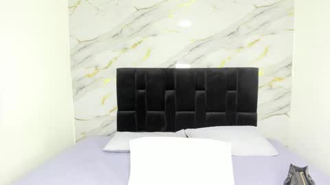 MilaRossi online show from 03.24.26