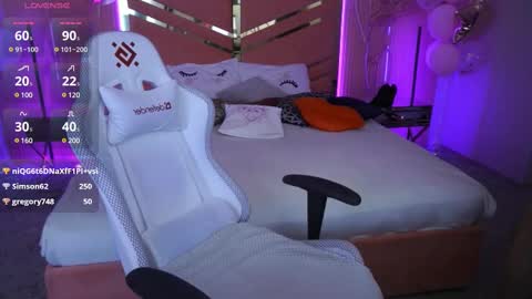 milaskyy online show from 02.24.25