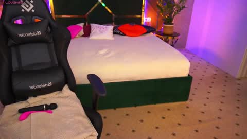 milaskyy online show from 03.09.25