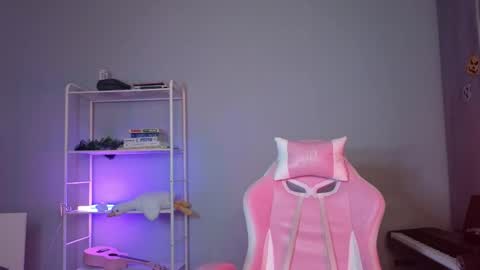 Mila online show from 02.13.25