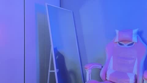 Mila online show from 03.11.25