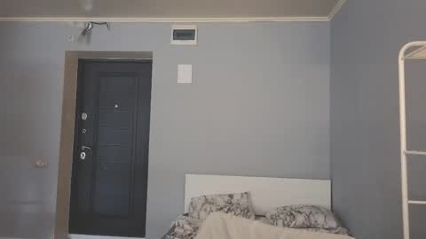 Mila online show from 03.04.26