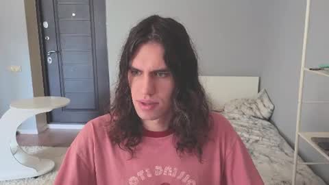 Snapshot of milaslovv chatting on 06.15.26 Mila online show from 06.15.26
