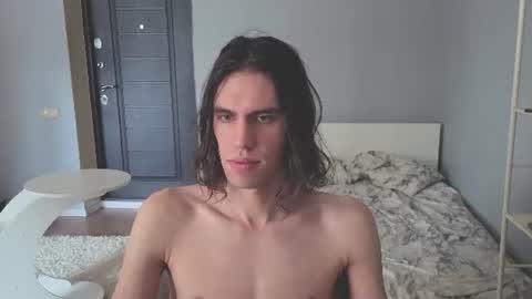 Snapshot of milaslovv chatting on 06.16.26 Mila online show from 06.16.26