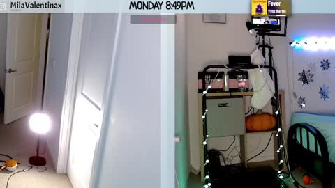 Snapshot of milavalentinax chatting on 12.31.24 Mila Valentina online show from 12.31.24