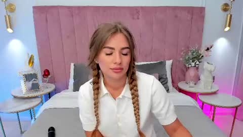 Mia online show from 07.05.26
