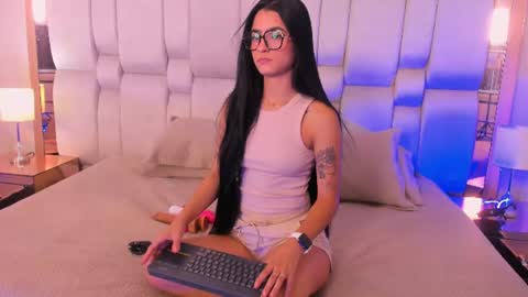 Snapshot of milawink chatting on 07.15.26 Milawink online show from 07.15.26