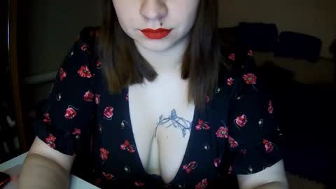 Snapshot of milaxcute chatting on 10.24.25 Milaxcute online show from 10.24.25