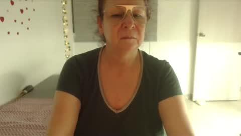 Snapshot of milchanell chatting on 07.12.26 milchanell online show from 07.12.26