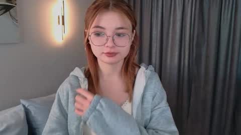 Snapshot of mildred_nelson_ chatting on 10.23.25 Maria online show from 10.23.25