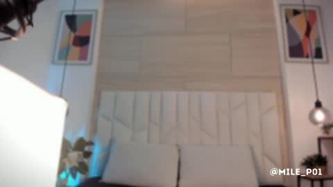 Snapshot of mile_perez chatting on 10.09.25 M I L E online show from 10.09.25