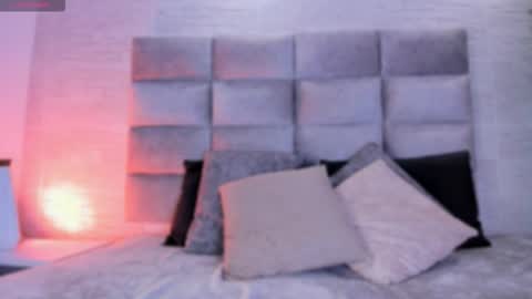 M I L E  online show from 02.02.26