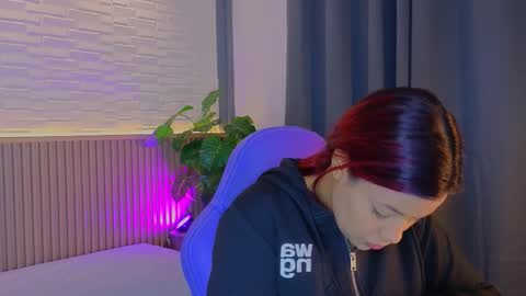 milena_lawson online show from 10.03.25