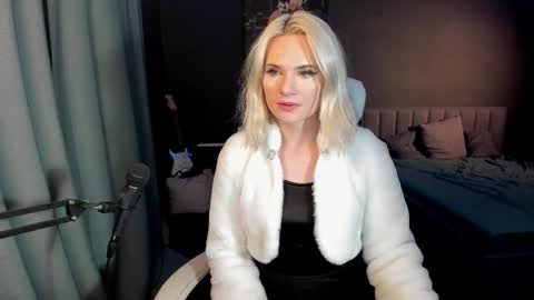 Milena online show from 02.22.25