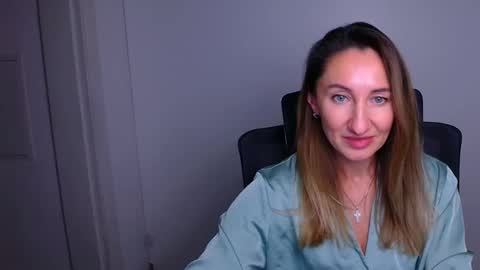 Milena online show from 12.17.25