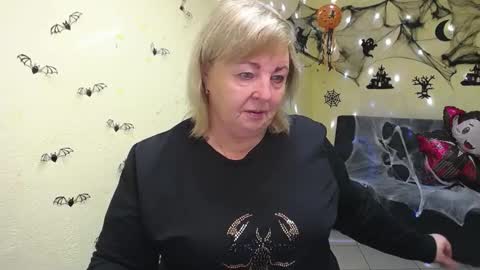 Milena online show from 10.19.25