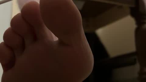 Snapshot of miles10101010 chatting on 01.01.25 miles slave master slut online show from 01.01.25