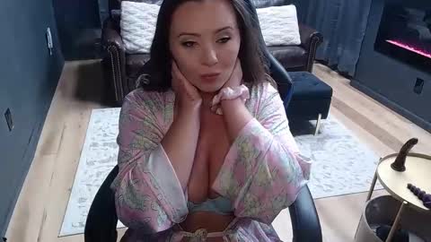 Miley Madness online show from 10.07.25