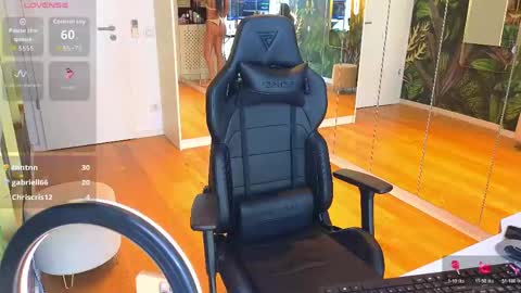 Miley Sin online show from 04.15.26