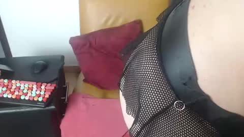 Snapshot of milf_brend chatting on 12.26.24 Milf Brend online show from 12.26.24