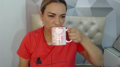 milf_hugeboobs online show from 01.17.26