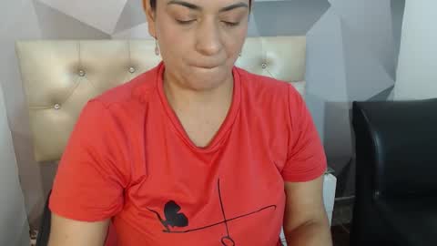 milf_hugeboobs online show from 02.04.26