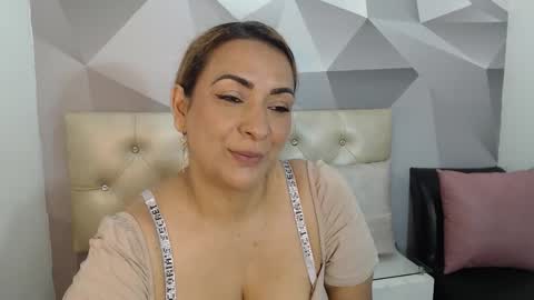 milf_hugeboobs online show from 02.07.26