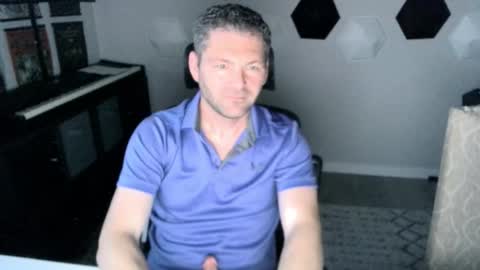 Snapshot of milf_hunter567 chatting on 10.29.25 milf_hunter567 online show from 10.29.25