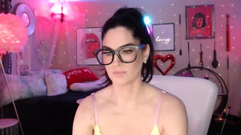 Snapshot of milf_lacey chatting on 02.12.25 Milf Lacey online show from 02.12.25