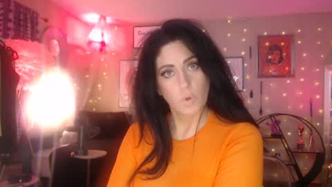 Snapshot of milf_lacey chatting on 06.23.26 Milf Lacey online show from 06.23.26