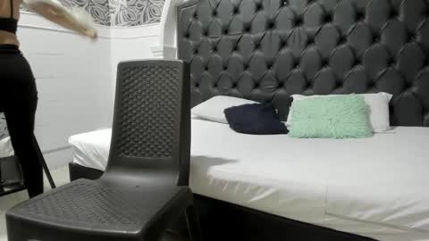 milf_march online show from 04.18.26