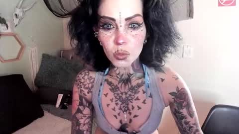 Isabella online show from 09.17.25