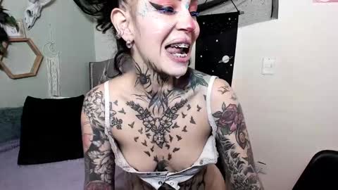 Isabella online show from 10.01.25