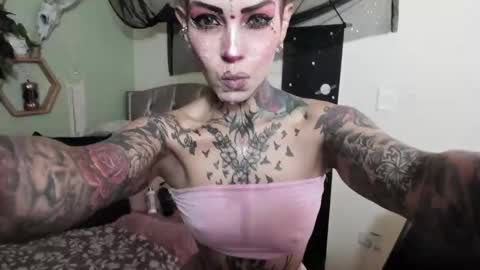 Isabella online show from 11.10.25