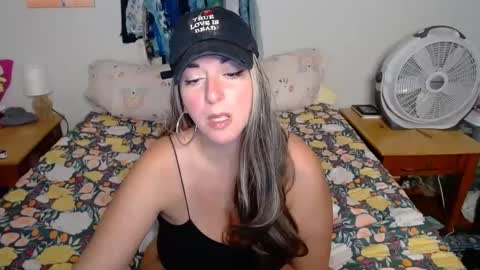 MILF Monee online show from 09.23.25