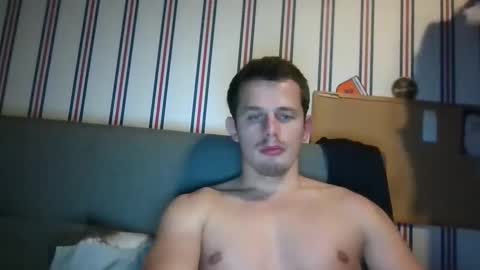 Snapshot of milfslikesme chatting on 12.17.24 milfslikesme online show from 12.17.24