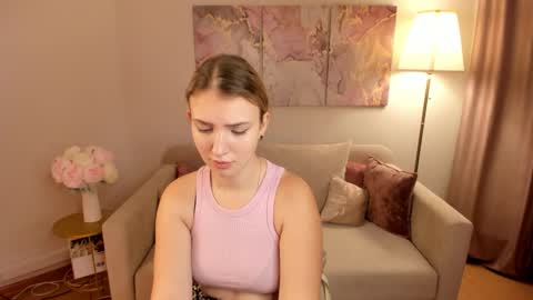 milinafox online show from 10.08.25