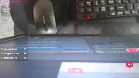 Snapshot of milk_little4u chatting on 02.25.25 luci online show from 02.25.25