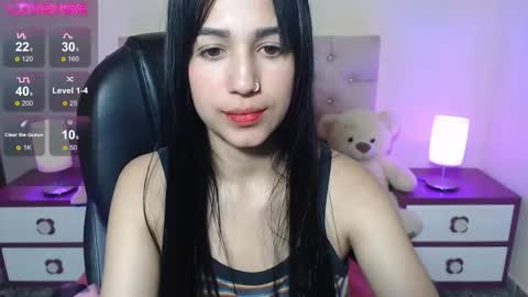 Snapshot of milk_little4u chatting on 10.22.25 luci online show from 10.22.25