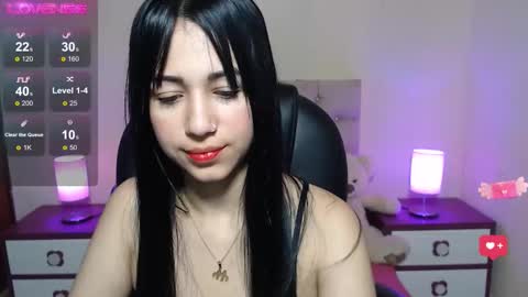 Snapshot of milk_little4u chatting on 10.26.25 luci online show from 10.26.25