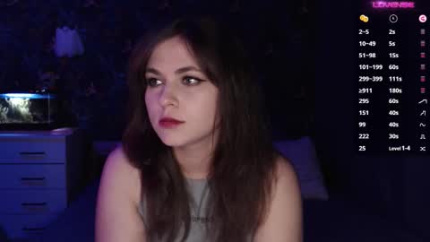 Snapshot of milk_slice chatting on 10.28.25 Stella and Neo online show from 10.28.25