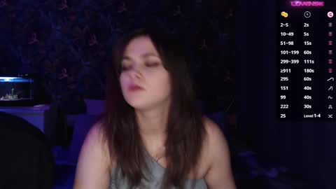 Snapshot of milk_slice chatting on 11.16.25 Stella and Neo online show from 11.16.25