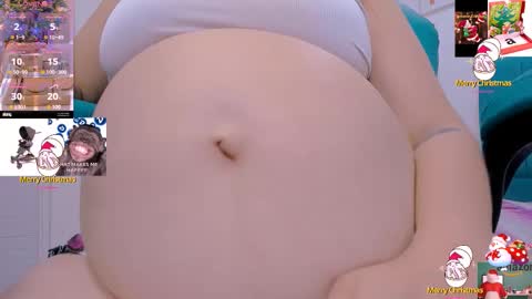 Snapshot of milk_zafira chatting on 10.24.25 milk_zafira online show from 10.24.25