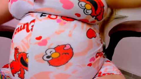 Snapshot of milk_zafira chatting on 11.08.25 milk_zafira online show from 11.08.25