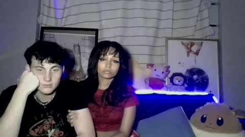 Snapshot of milkandhoneybby chatting on 10.01.25 Honey online show from 10.01.25
