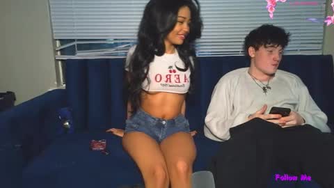 Snapshot of milkandhoneybby chatting on 02.19.26 Honey online show from 02.19.26